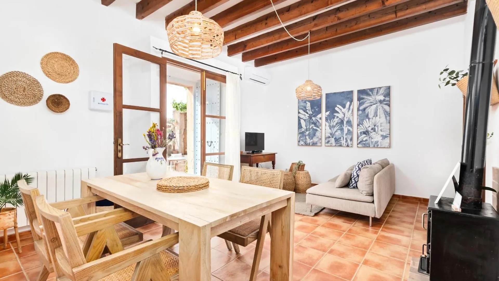 בית הארחה סנטני 	Casa Antigua